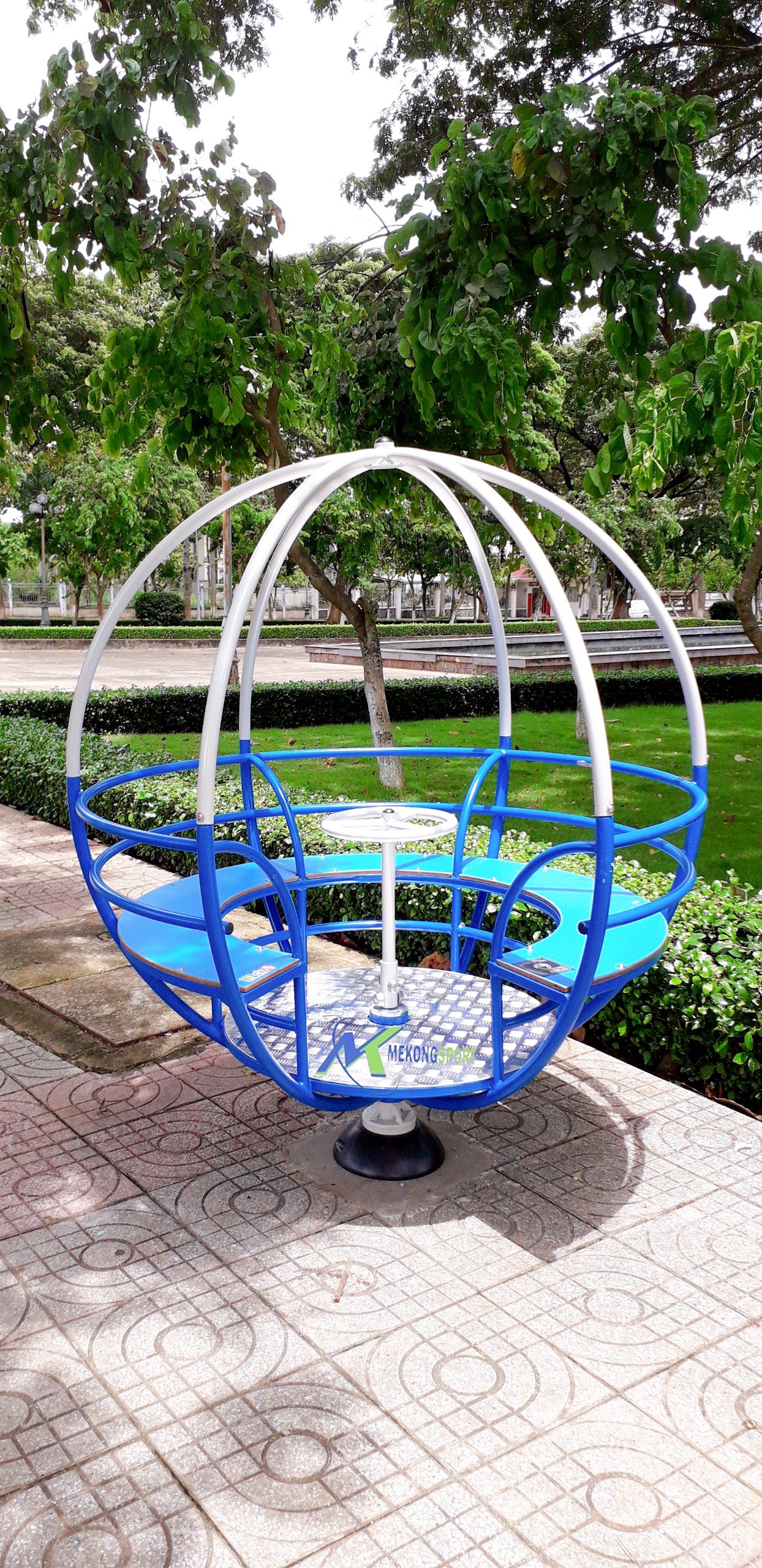 z5232174371358 281f073d1693a7998dd5c9e8b4c769cf