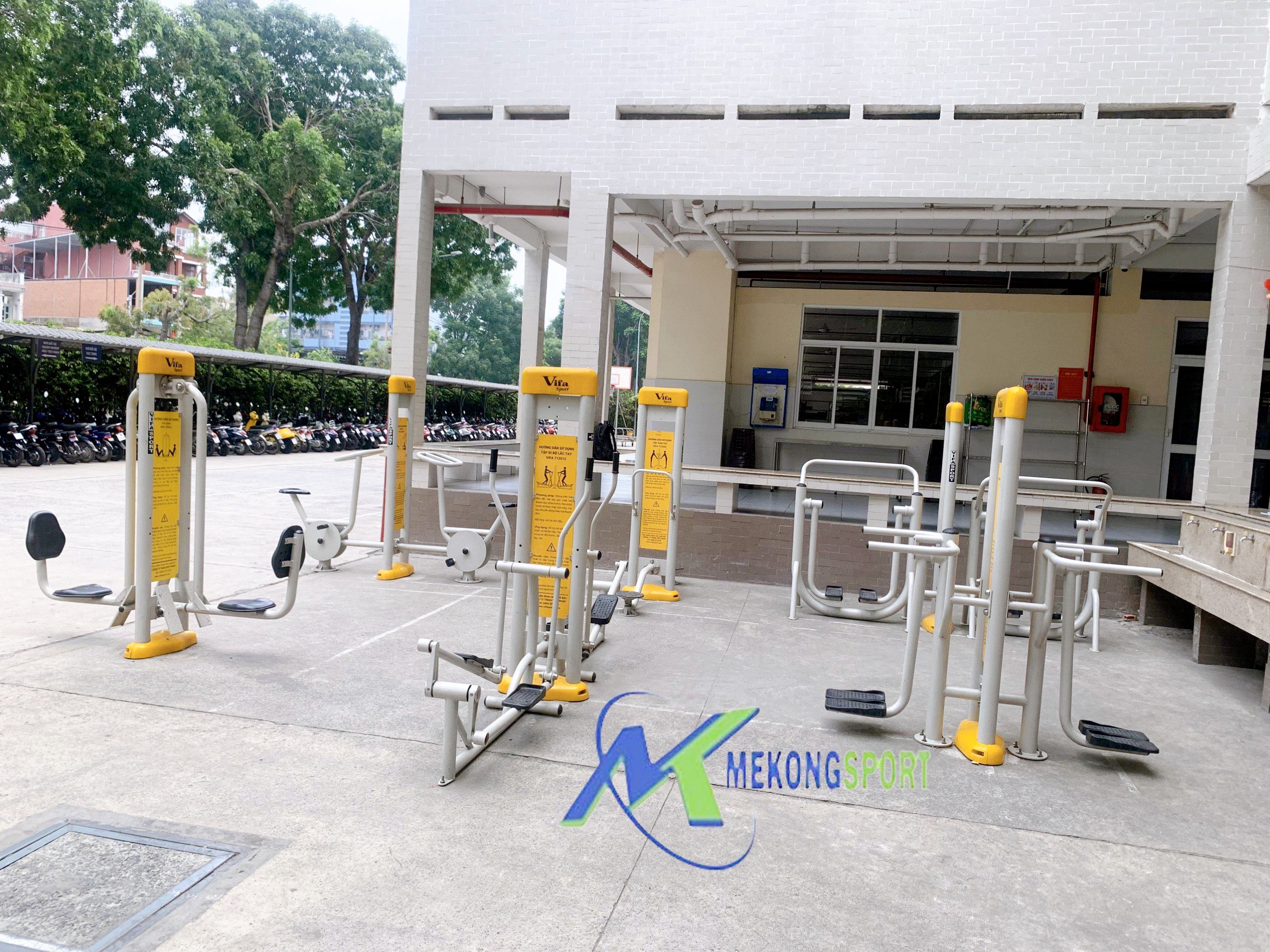 z5237874690300 bb540df9875642dc0a97fabc2ff4c460