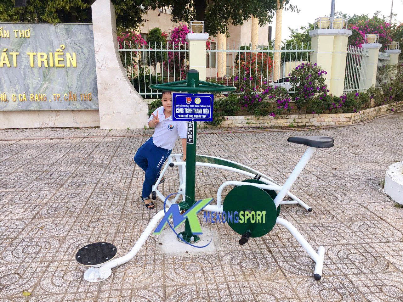 z5234855338457 f44d73687b7a46bae622eaad48cf6d1e