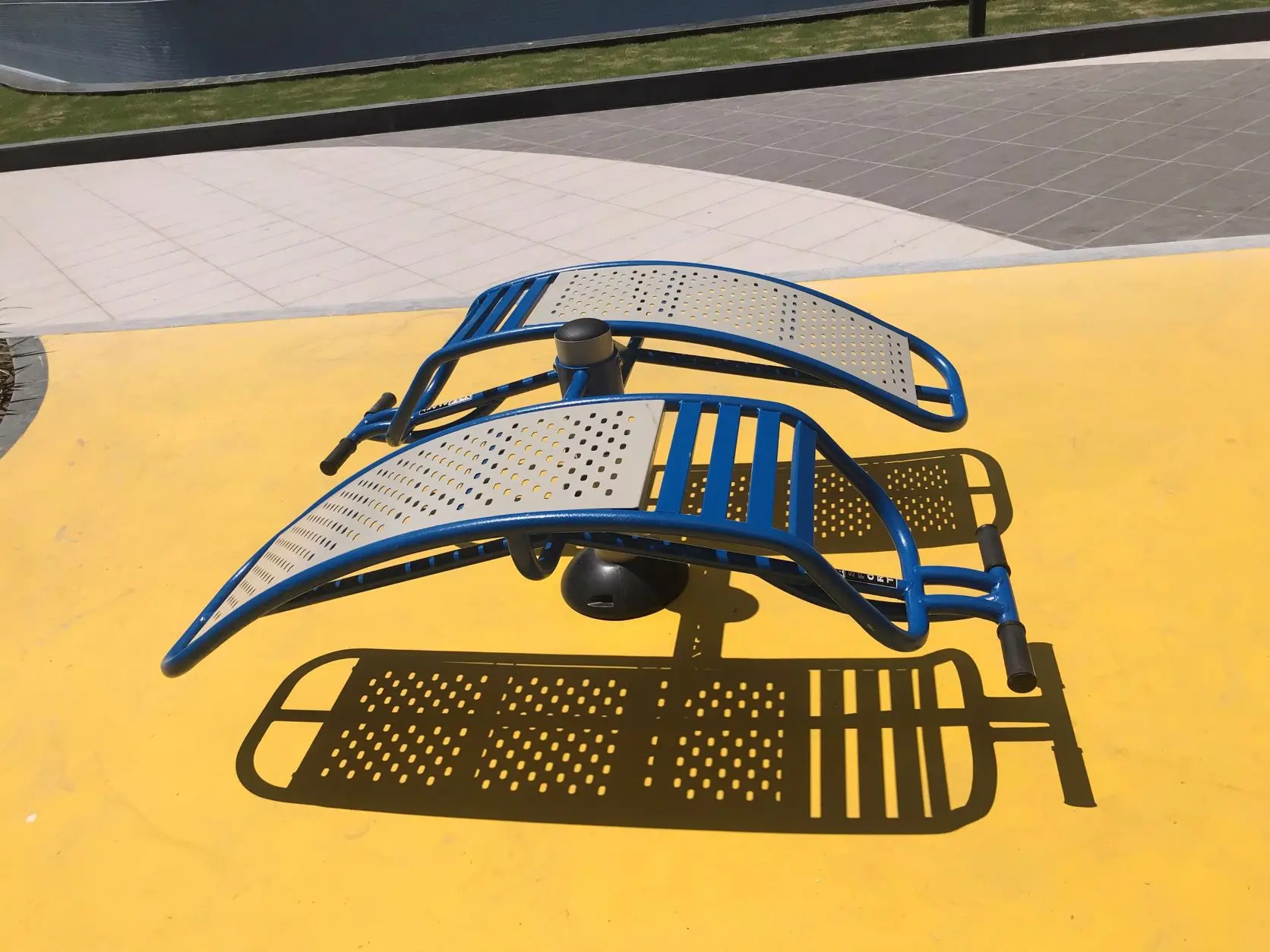 ghế tập lưng bụng