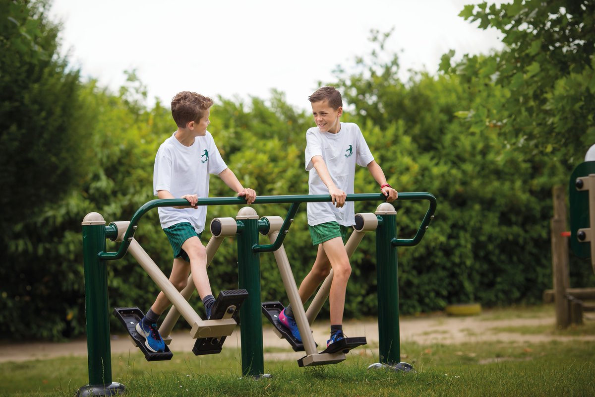 máy tập thể dục công viên có tốt không