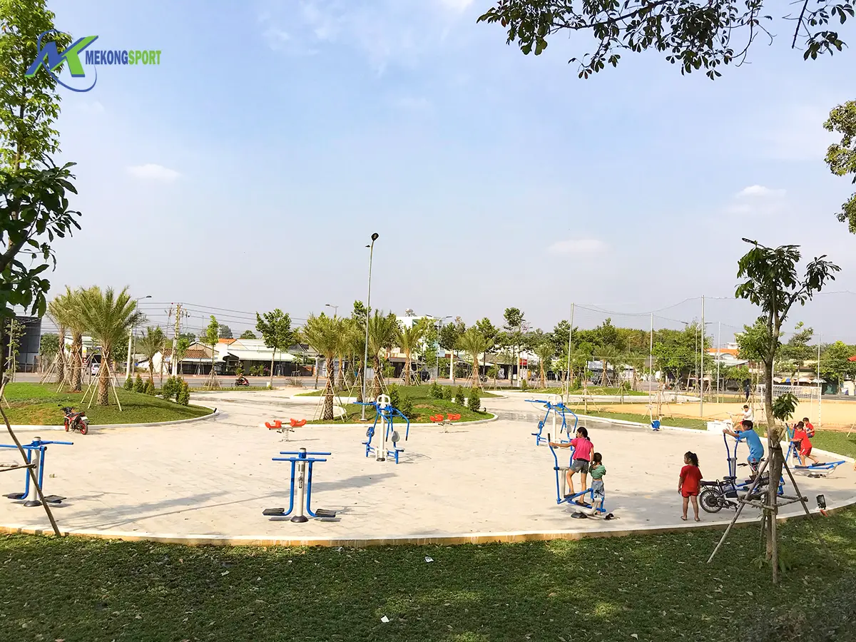 top 6 thiết bị thể dục công viên