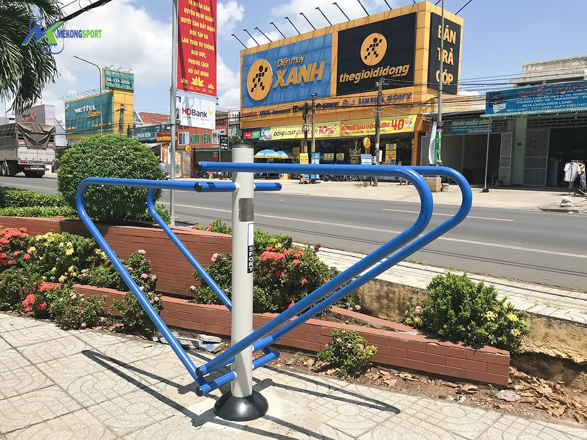 so sánh các thiết bị thể dục ngoài trời theo lợi ích chức năng mục tiêu tập