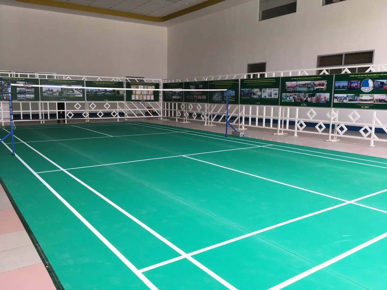 Dự toán chi phí xây dựng sân cầu lông trong nhà cho các trường đại học, nhà thi đấu, sân tập 3 báo giá chi phí làm sân cầu lông