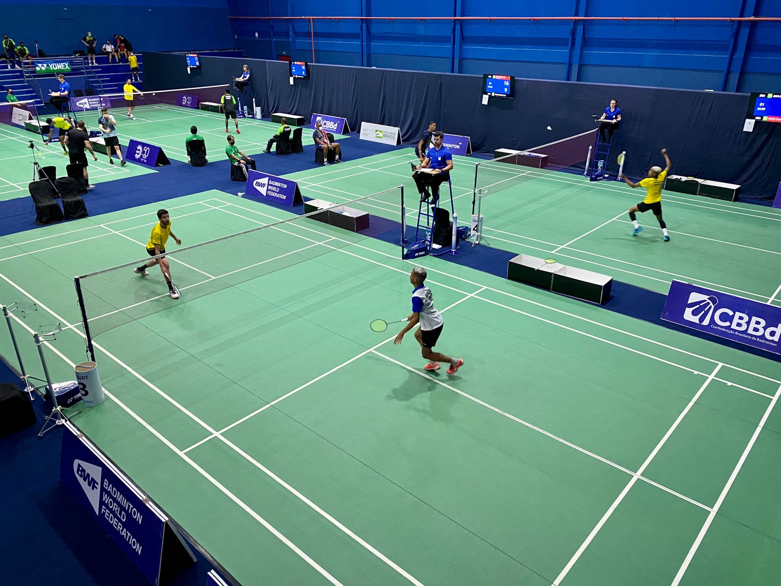 cách đánh cầu lông giỏi tiến bộ nhanh