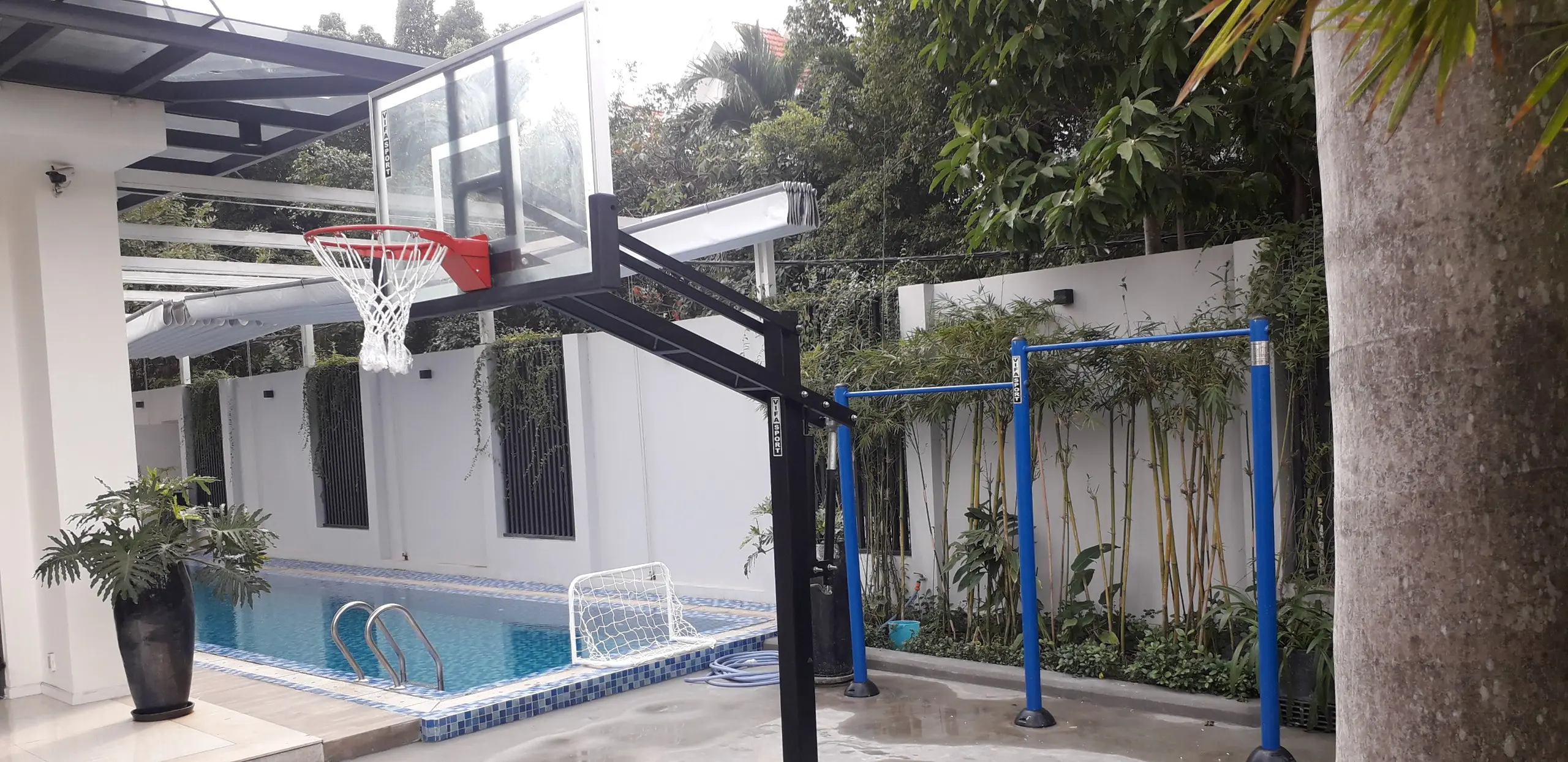 giá trụ bóng rổ dạng hoop