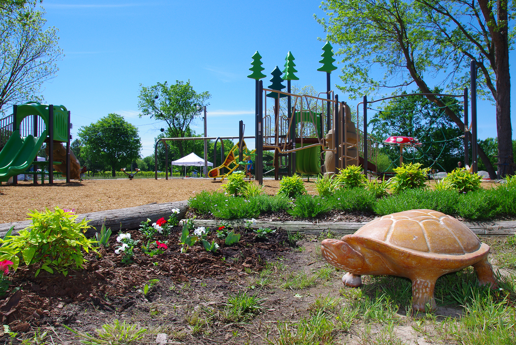 các phong cách thiết kế khu vui chơi trẻ em ngoài trời 2023 