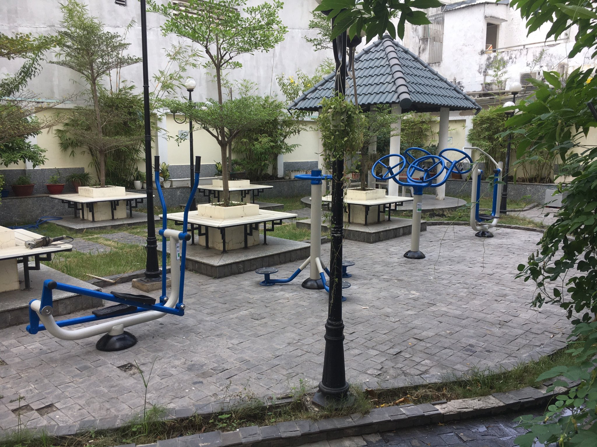 Tác dụng của dụng cụ tập thể dục ngoài trời cho dân văn phòng