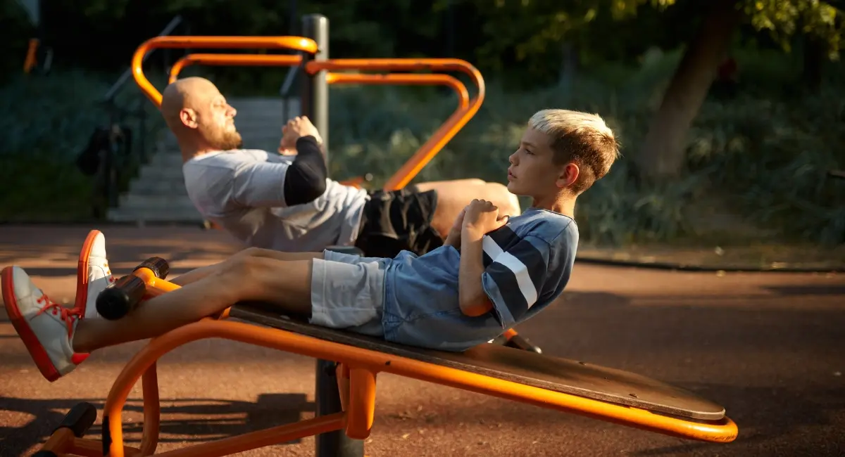 Dụng cụ tập bụng ngoài trời có tác dụng gì? Tập sao cho đúng