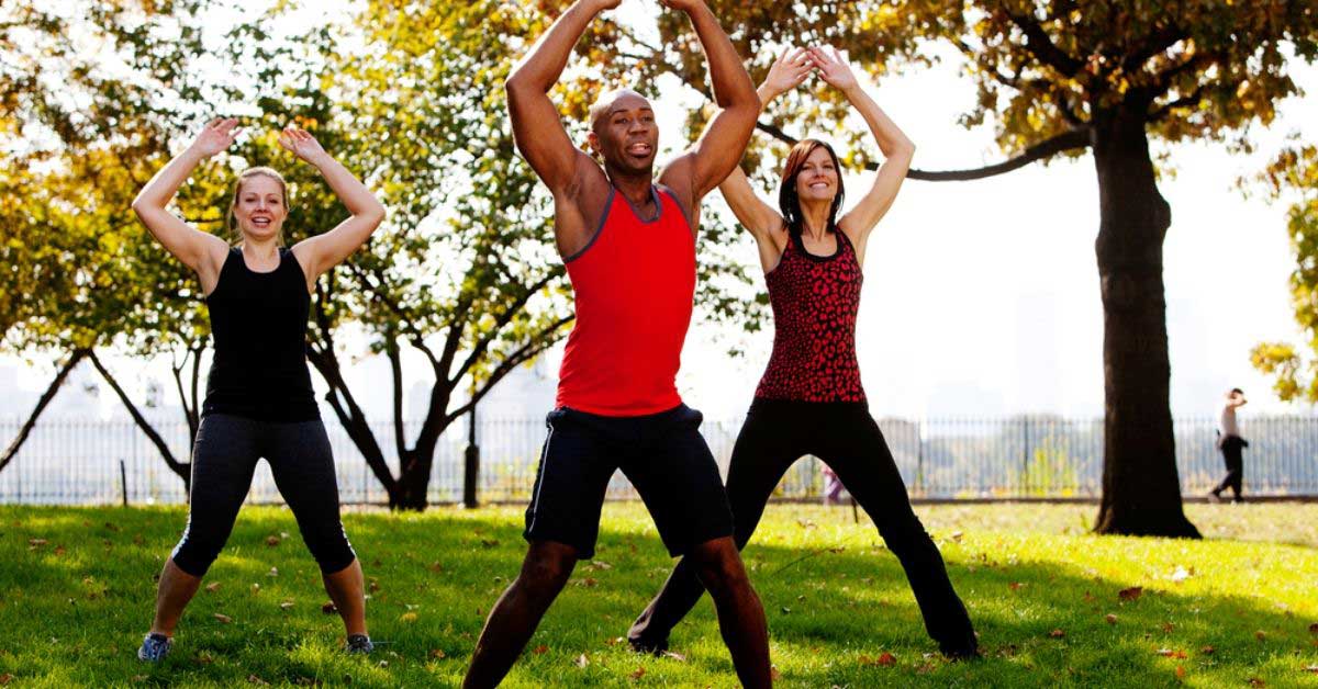 Jumping Jack là gì? Công dụng và những lưu ý khi tập jumping jack