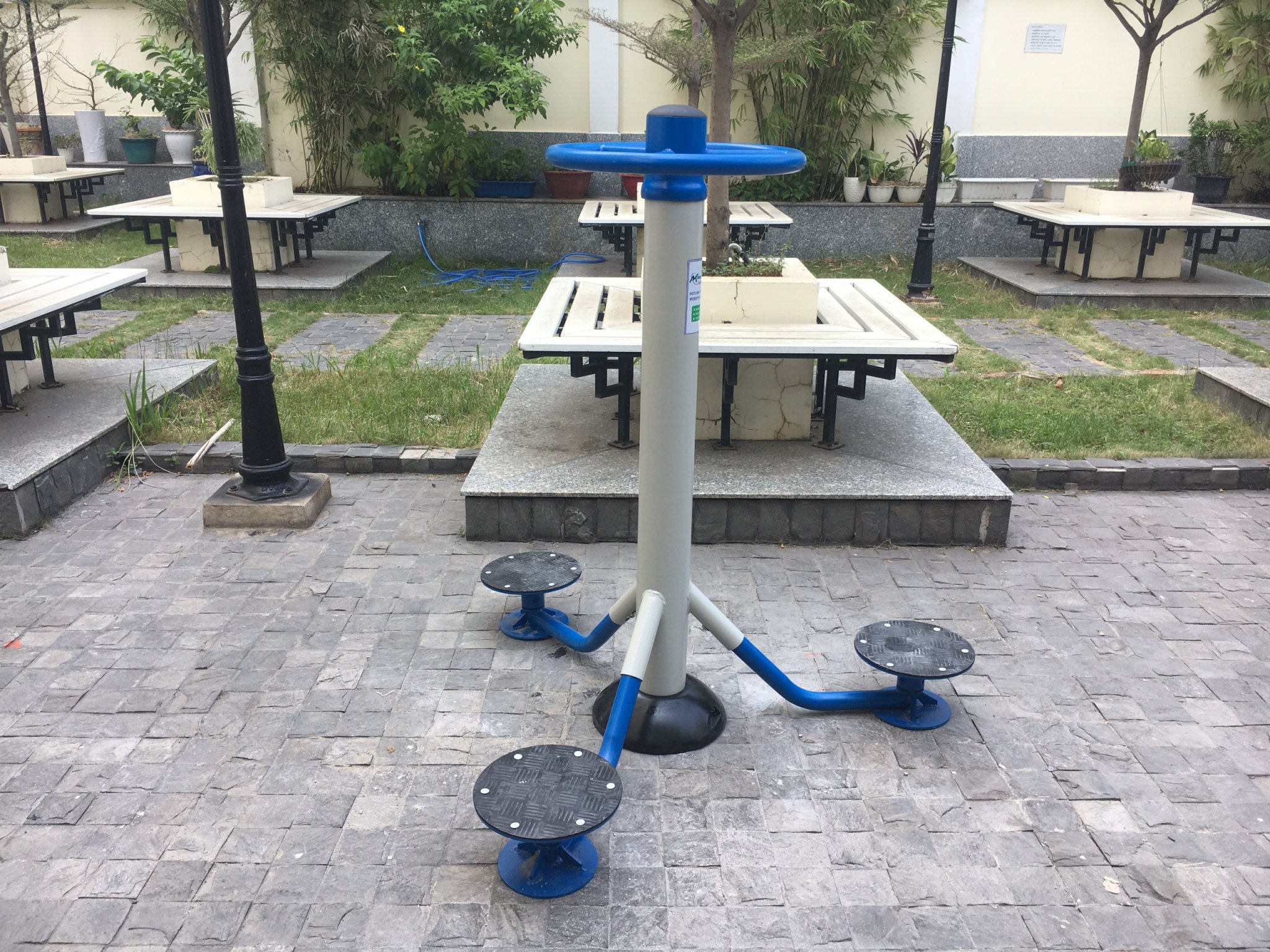 Các dòng thiết bị thể dục ngoài trời cho người cao tuổi