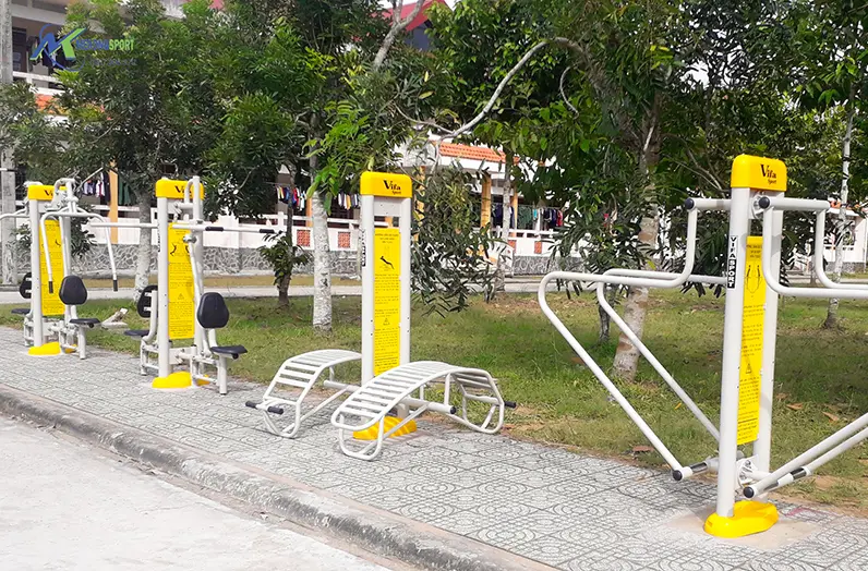 Các thiết bị, dụng cụ tập thể dục tại công viên dòng trụ đôi cao cấp