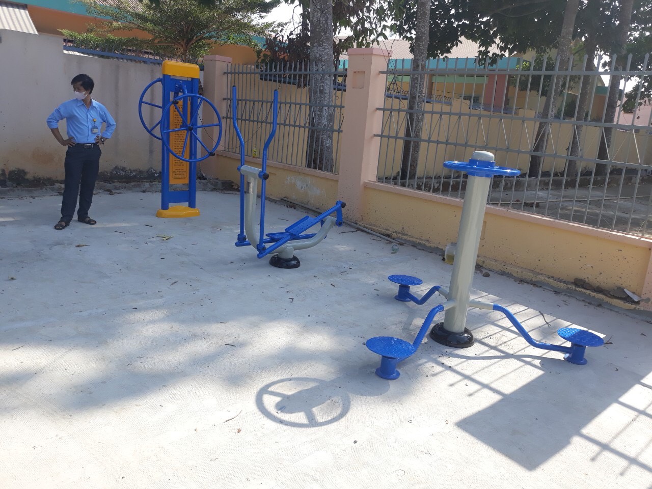 4 địa chỉ mua thiết bị thể dục công viên tphcm