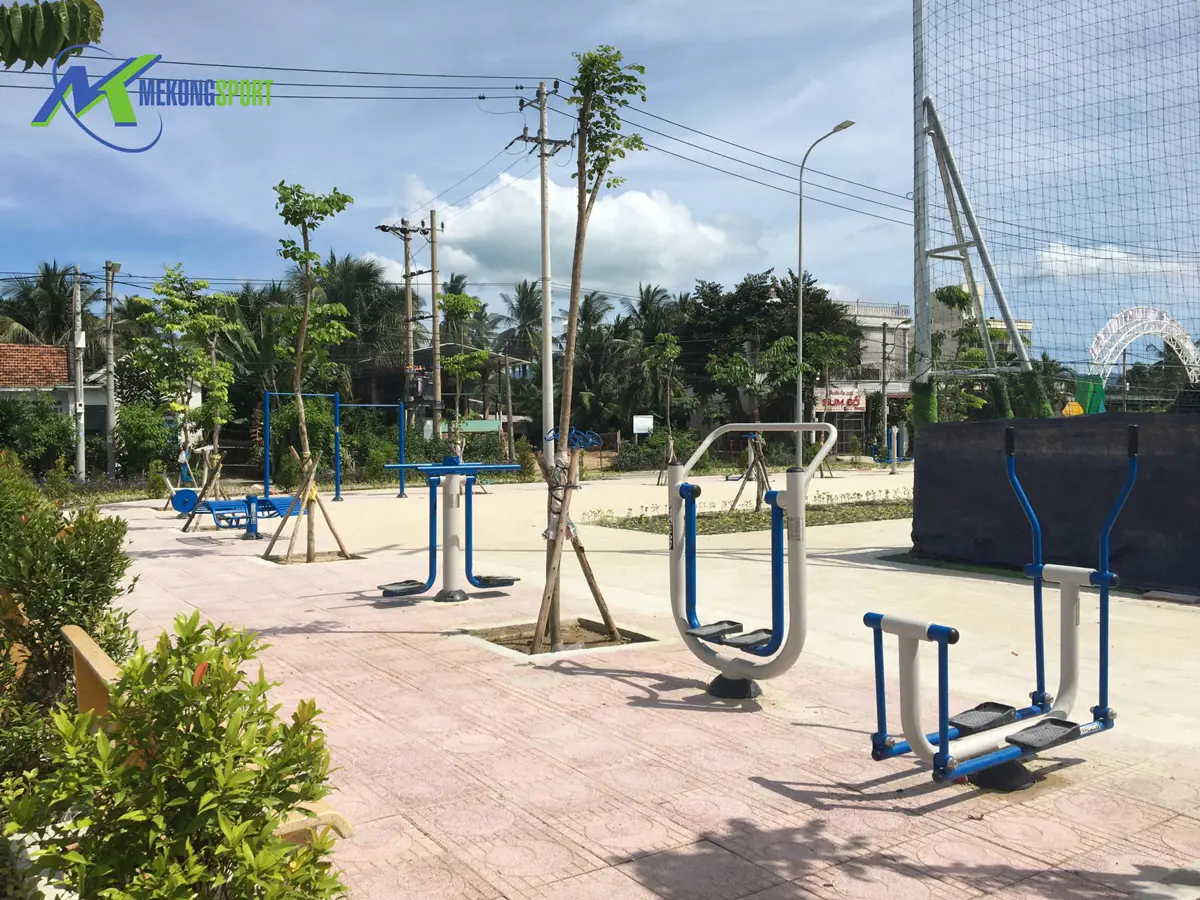 4 địa chỉ mua thiết bị thể dục công viên uy tín