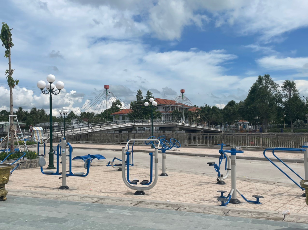 Khi nào nên thanh lý dụng cụ tập thể dục ngoài trời