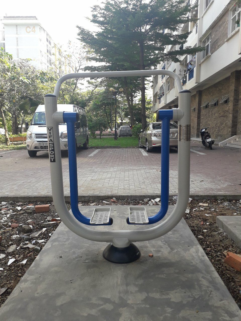 Thiết bị thể dục ngoài trời giá rẻ