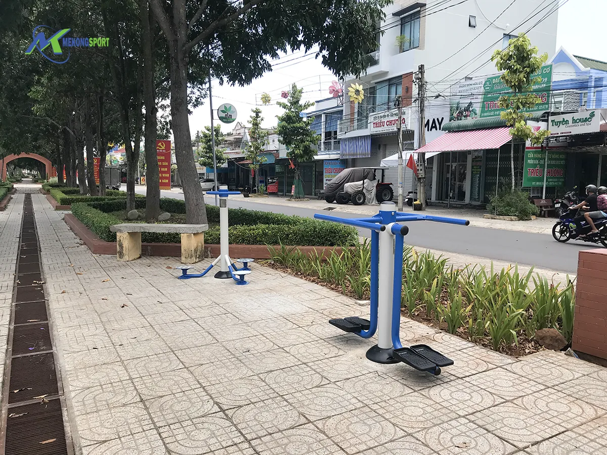 các máy tập giảm mỡ bụng ngoài trời hiệu quả