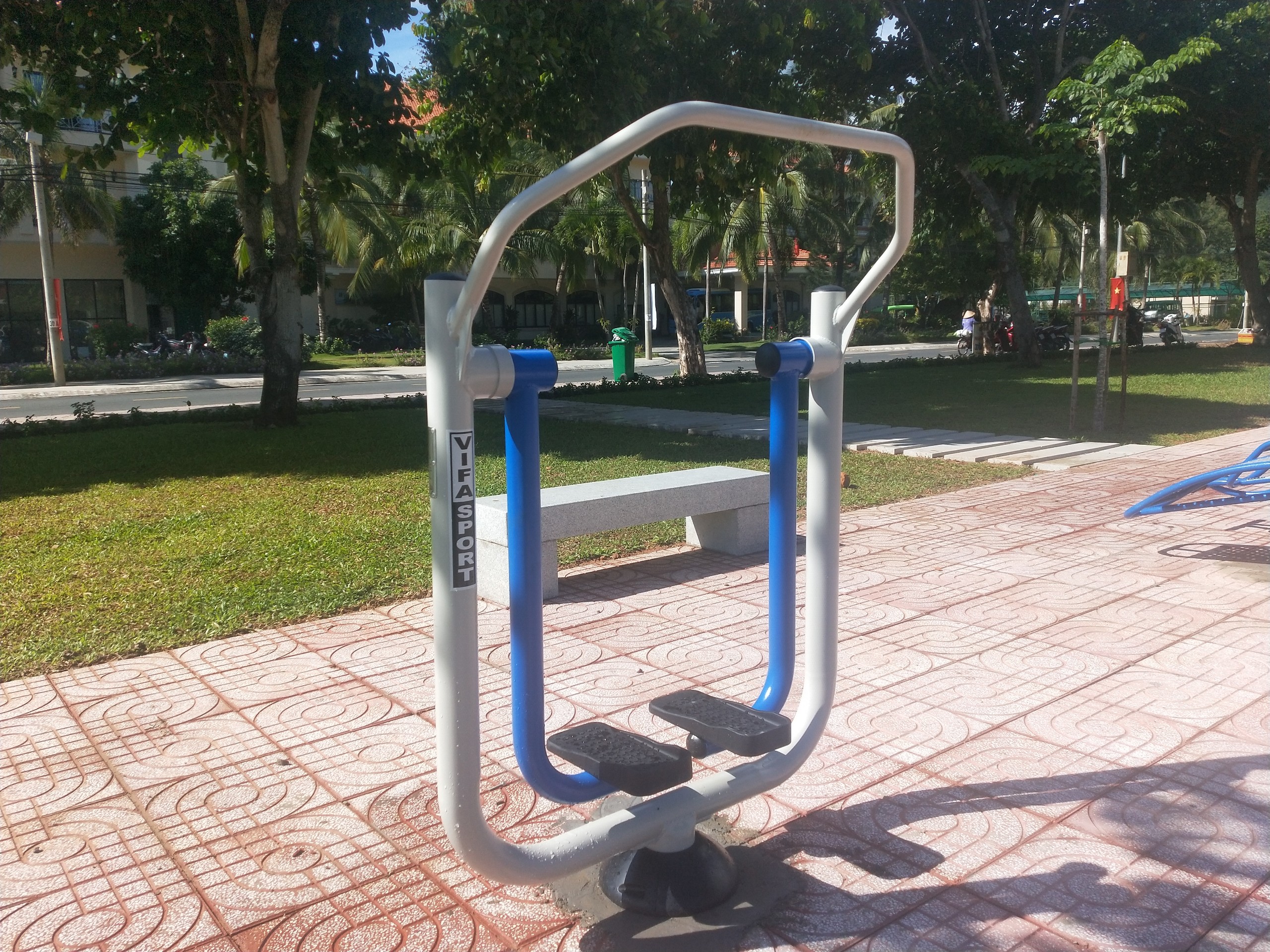 Các thiết bị thể thao ngoài trời có độ bền cao
