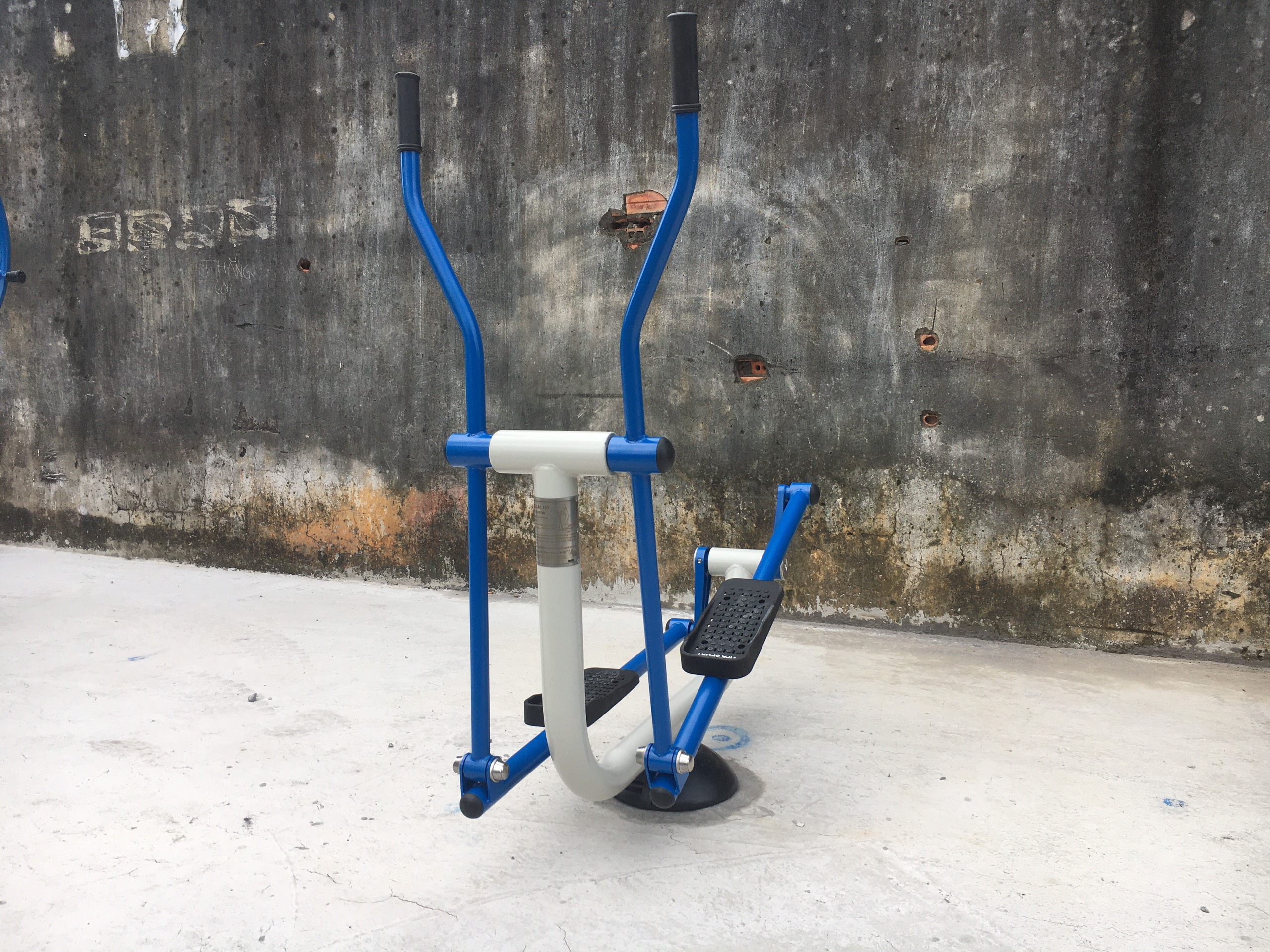 Máy tập thể dục toàn thân phù hợp lắp đặt ngoài trời cho nhu cầu tập Gym