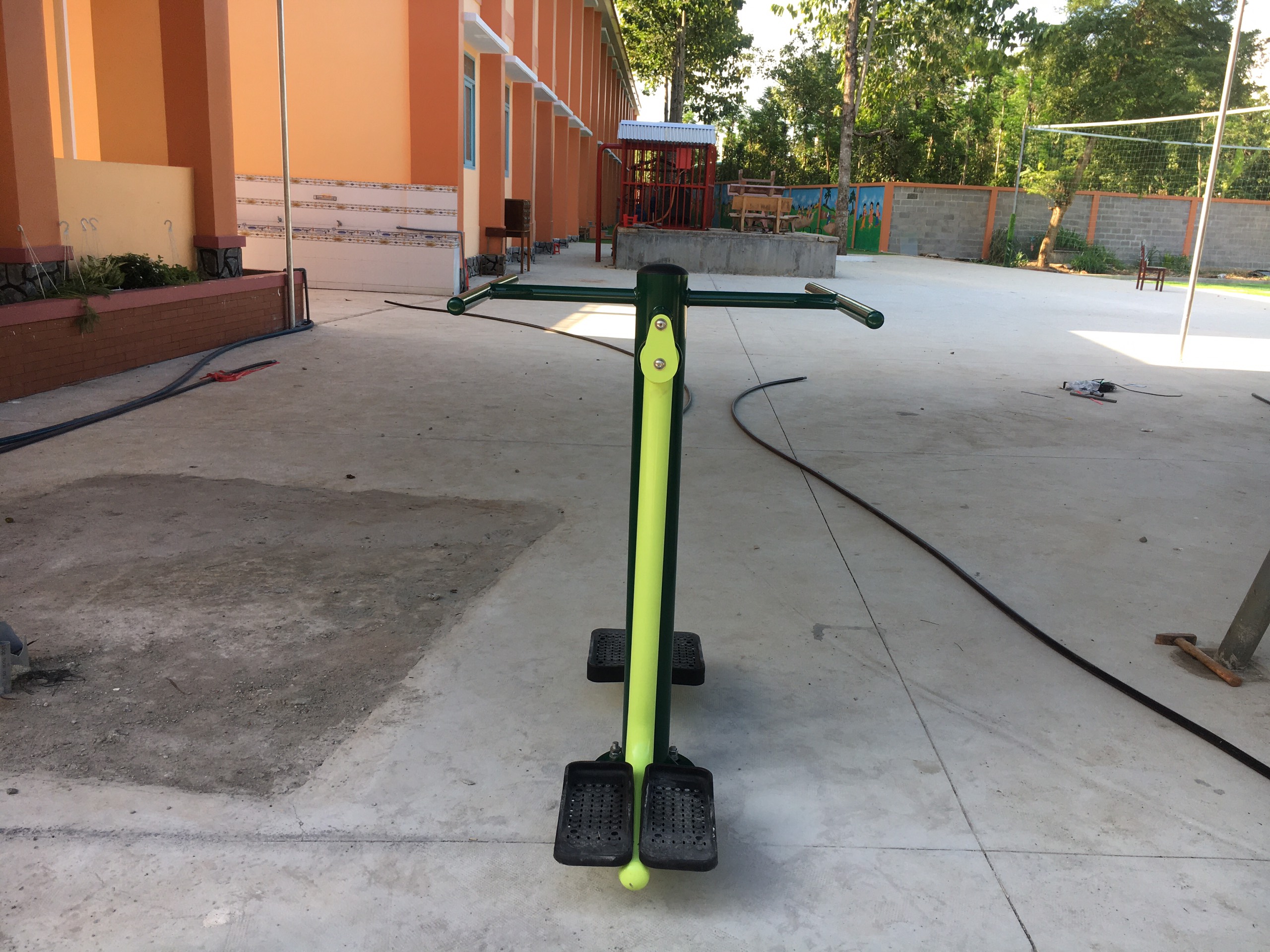 máy tập ngoài trời