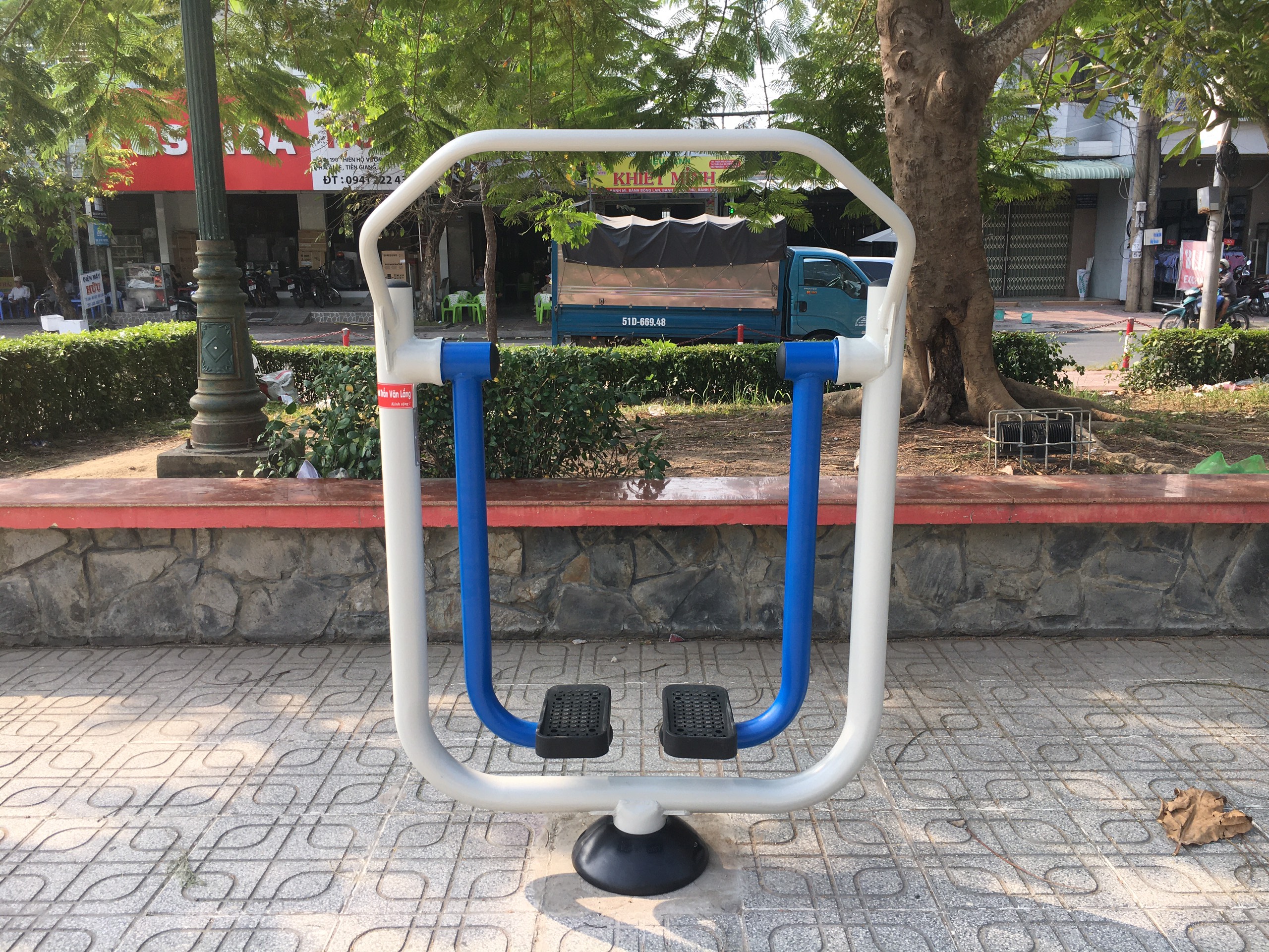 6 bộ dụng cụ thể dục ngoài trời phổ biến cho nhà văn hóa phường xã 