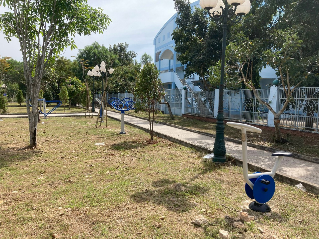 6 mẫu dụng cụ tập thể dục ngoài trời phổ biến cho nhà văn hóa, trung tâm thể thao cộng đồng