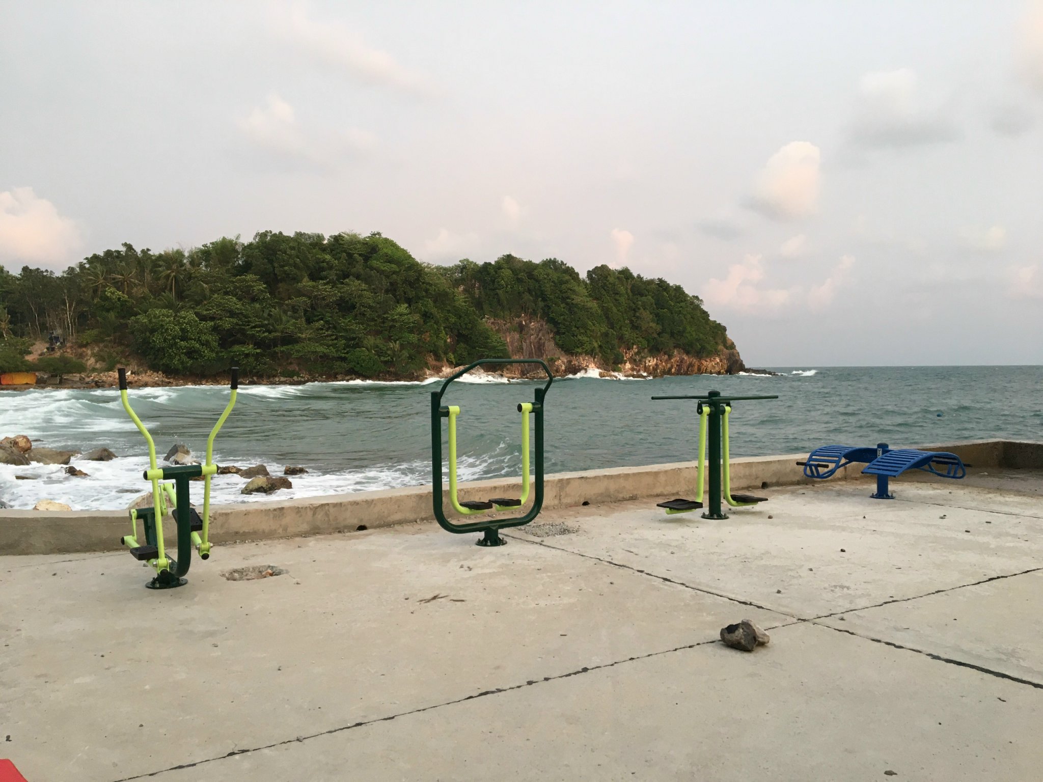 Phân loại các mẫu thiết bị thể thao ngoài trời hiện nay