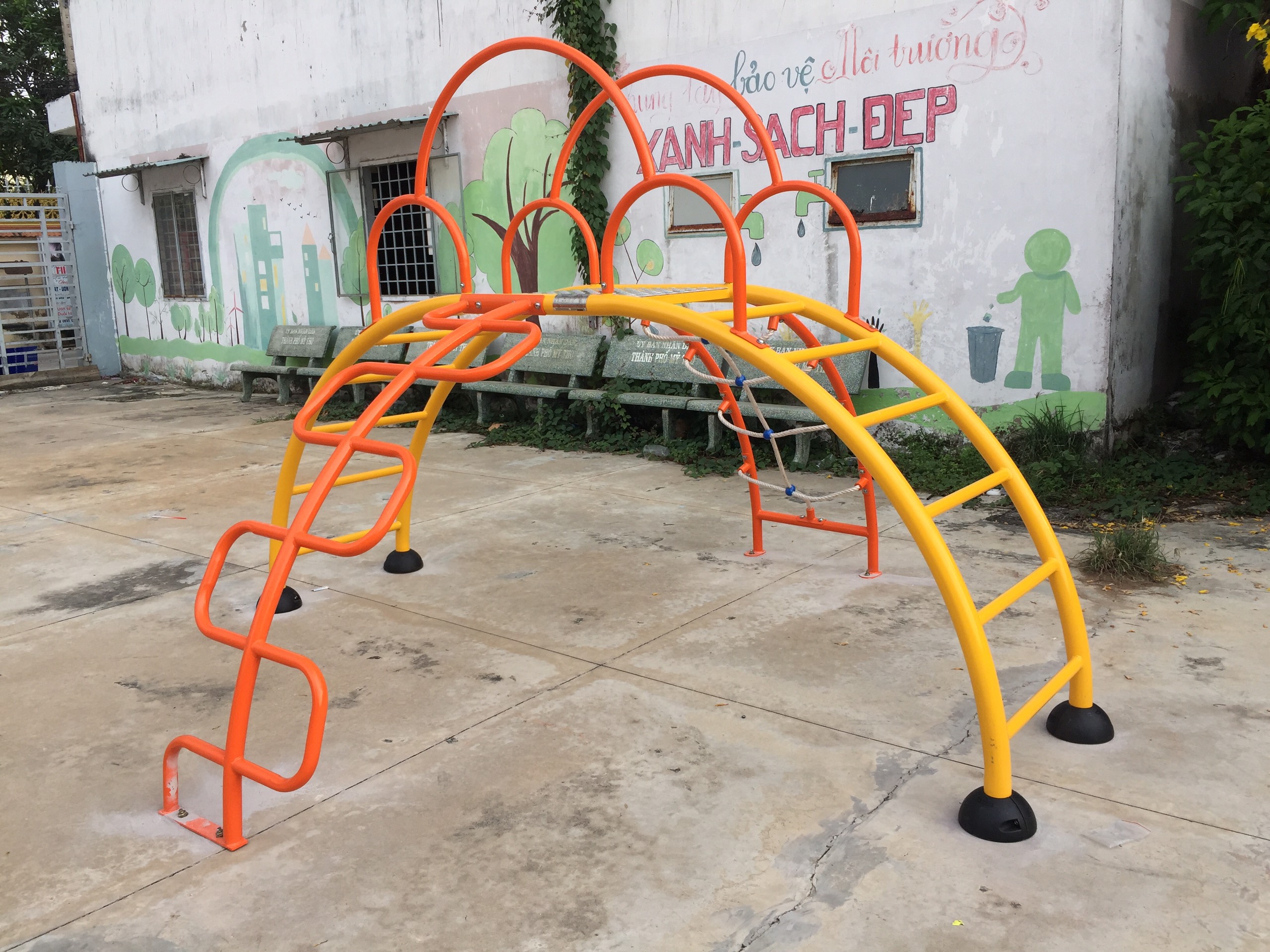 Top 8 bộ dụng cụ khu vui chơi trẻ em tốt nhất cho trường mầm non
