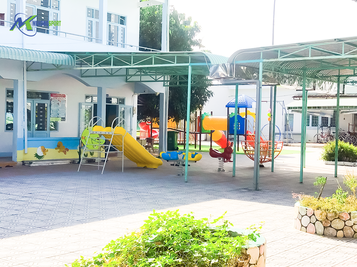 mua đồ chơi vận động ngoài trời ở đâu tốt