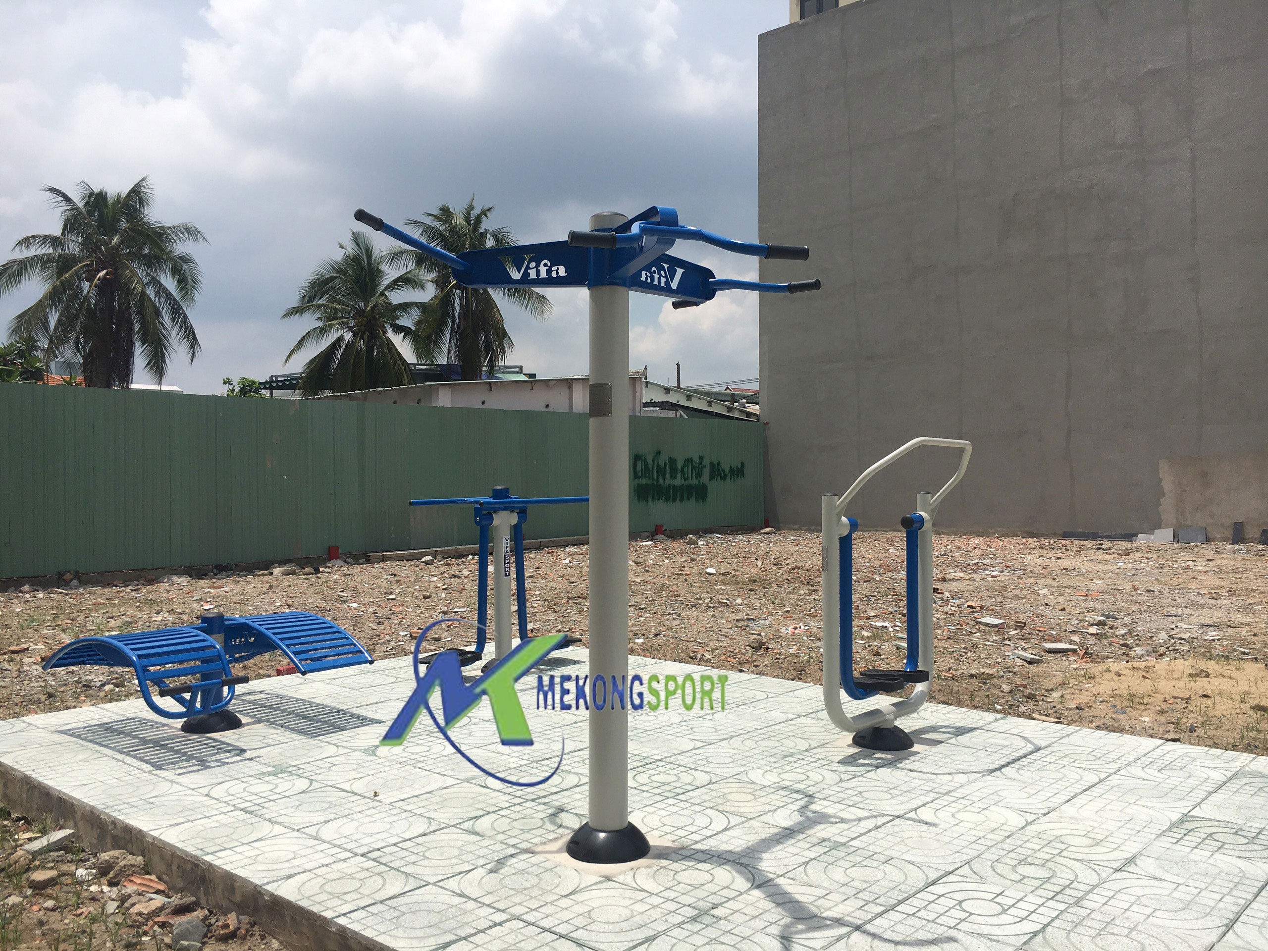 bộ xà đơn ngoài trời