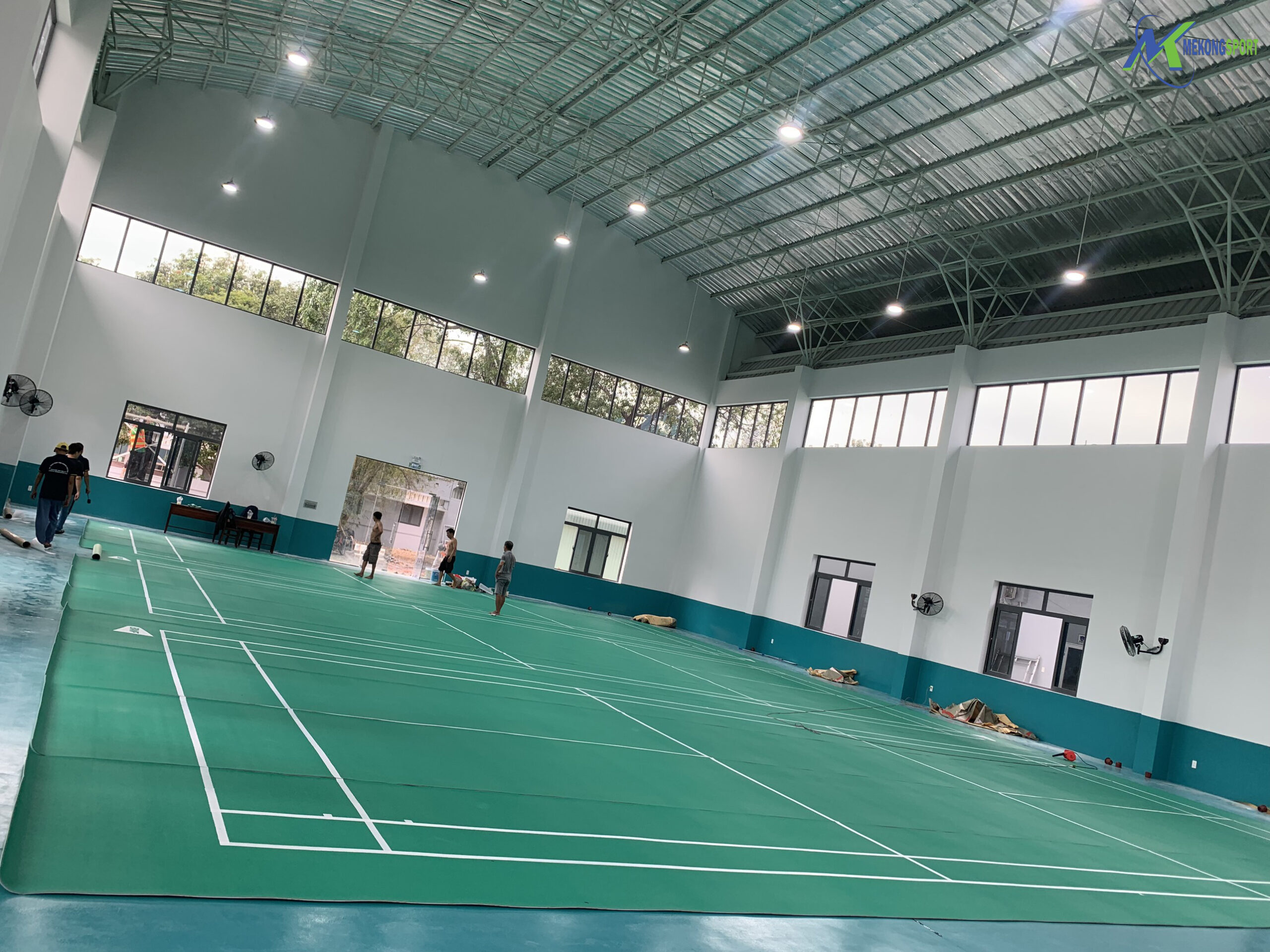 Tp. Ho chi minh – cung cap lap dat tham cau long dung cu cho nha thi dau da nang benh vien 175 3 mekongsport scaled