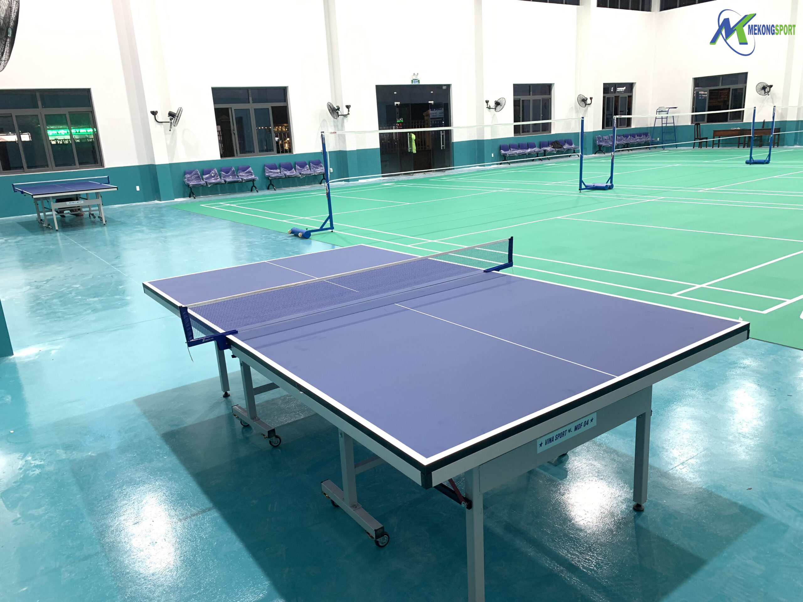 Tp. Ho chi minh – cung cap lap dat tham cau long dung cu cho nha thi dau da nang benh vien 175 5 mekongsport scaled