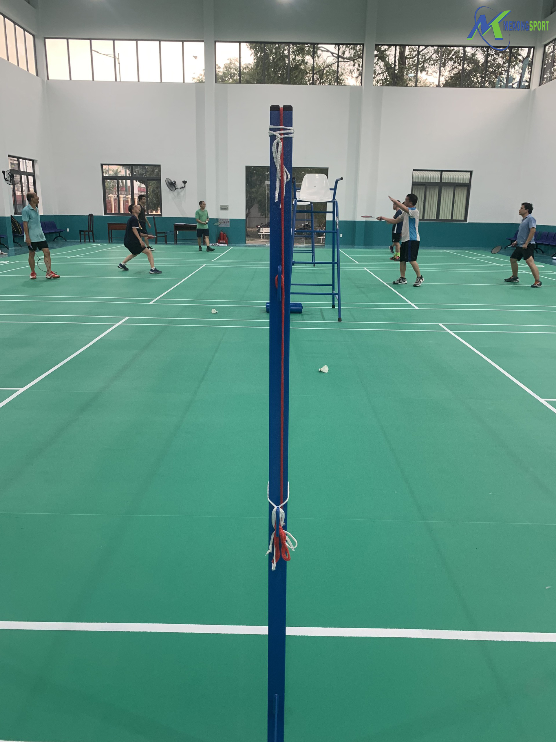 Tp. Ho chi minh – cung cap lap dat tham cau long dung cu cho nha thi dau da nang benh vien 175 8 mekongsport