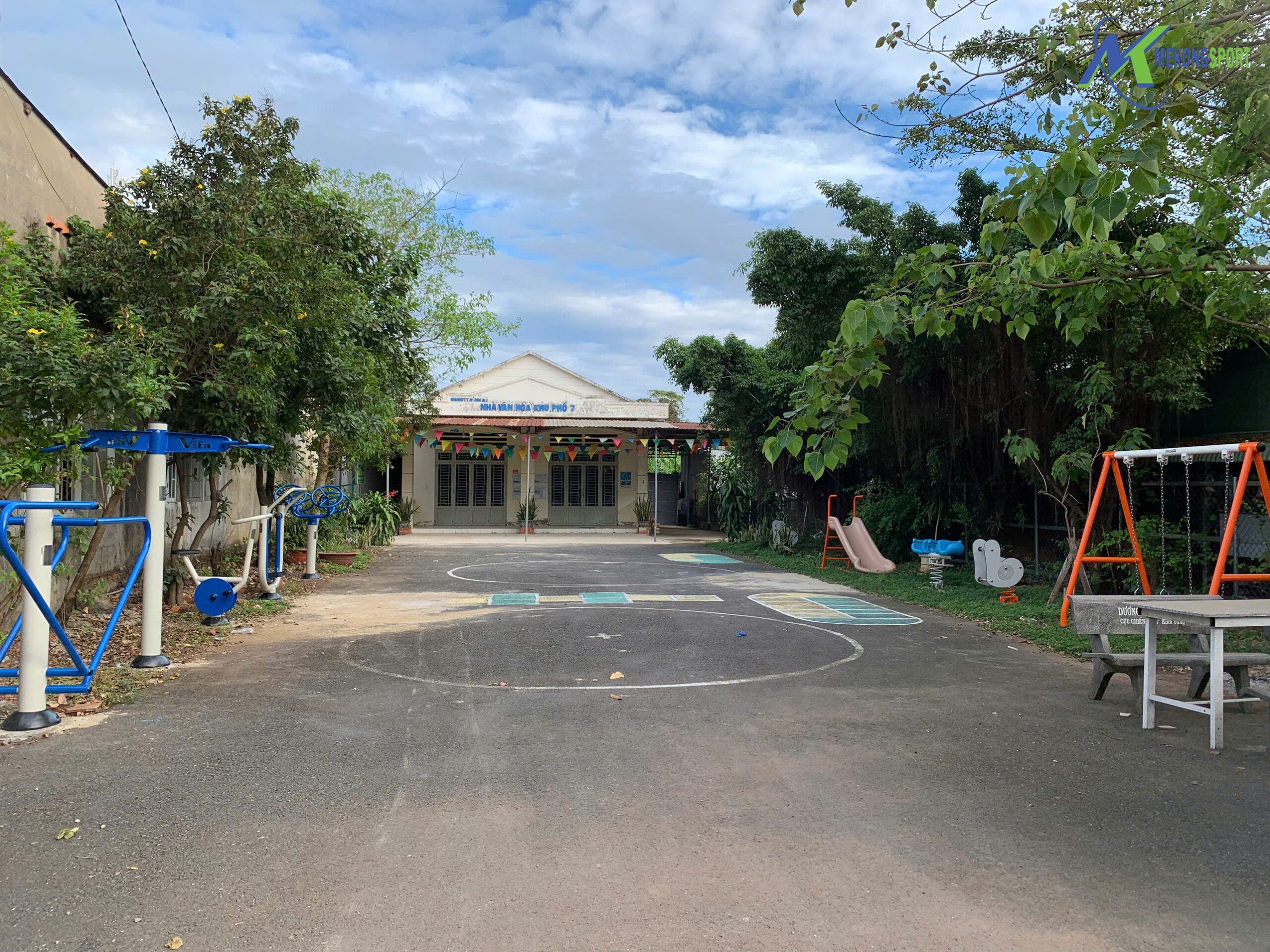 ĐỒNG NAI - GẦN 500 BỘ DỤNG CỤ TẬP THỂ DỤC CHO NGƯỜI LỚN VÀ TRÒ CHƠI TRẺ EM ĐƯỢC LẮP ĐẶT TẠI 90 ĐỊA ĐIỂM TRÊN ĐỊA BÀN HUYỆN VĨNH CỬU. 4 z6165117600681 c772485bc3398a4fe47a81eced7c381b scaled