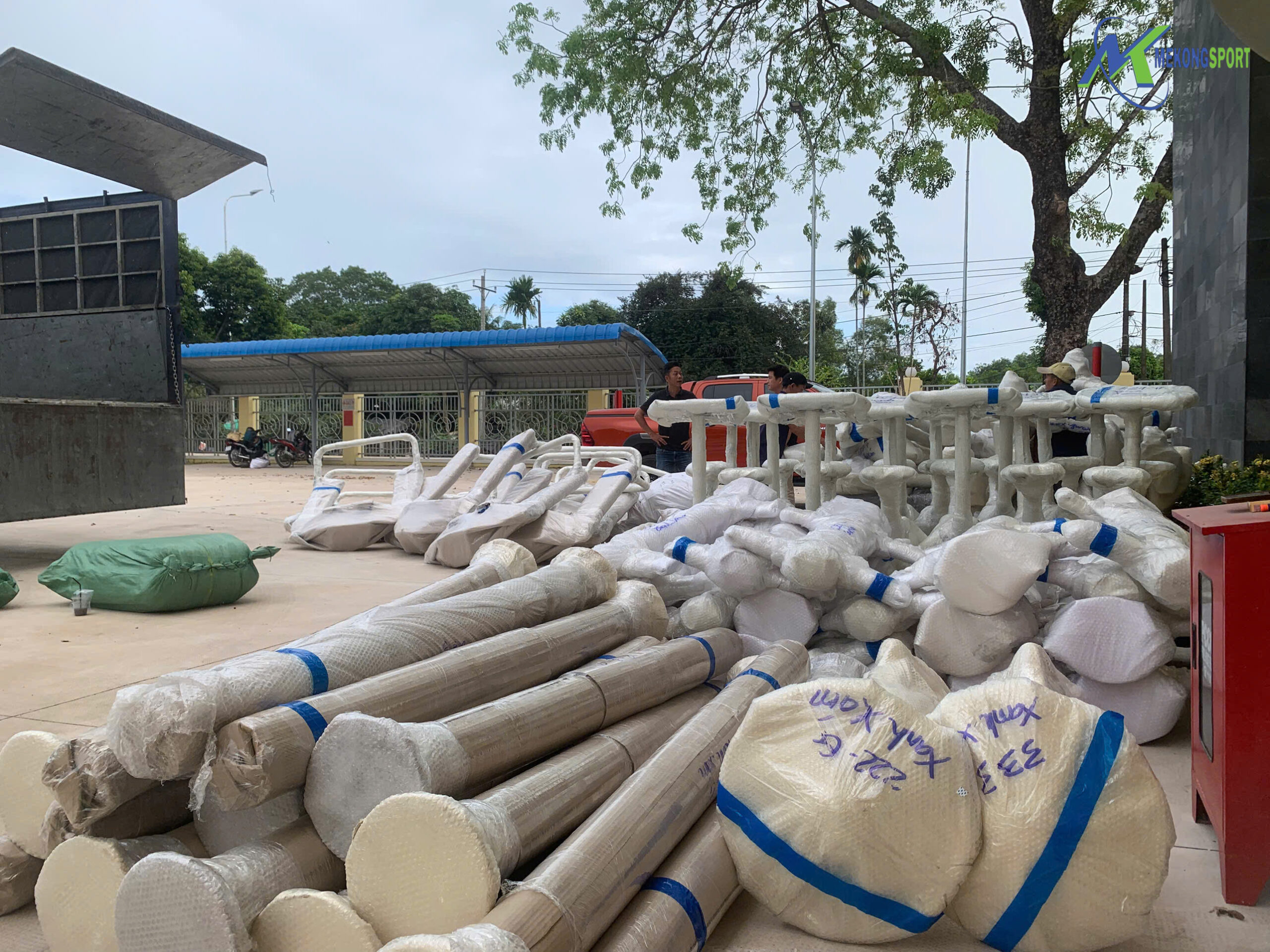 ĐỒNG NAI - GẦN 500 BỘ DỤNG CỤ TẬP THỂ DỤC CHO NGƯỜI LỚN VÀ TRÒ CHƠI TRẺ EM ĐƯỢC LẮP ĐẶT TẠI 90 ĐỊA ĐIỂM TRÊN ĐỊA BÀN HUYỆN VĨNH CỬU. 2 z6211101186603 f08965ba62c3c476a8b339cd914f244e scaled