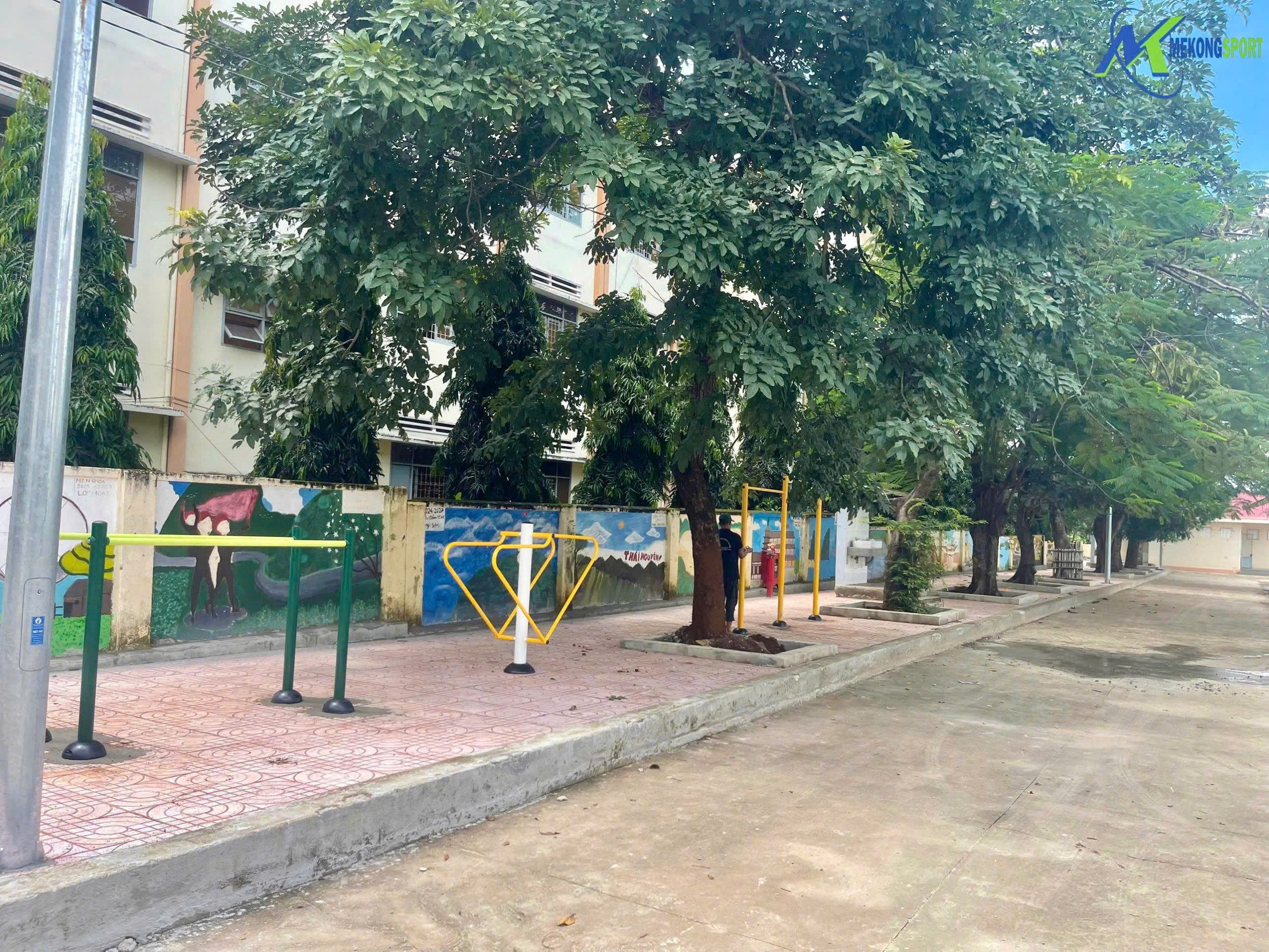 BUON ME THUOT DAK LAK – DUNG CU DUOC LAP DAT TAI TRUONG TRAN PHU.1 scaled