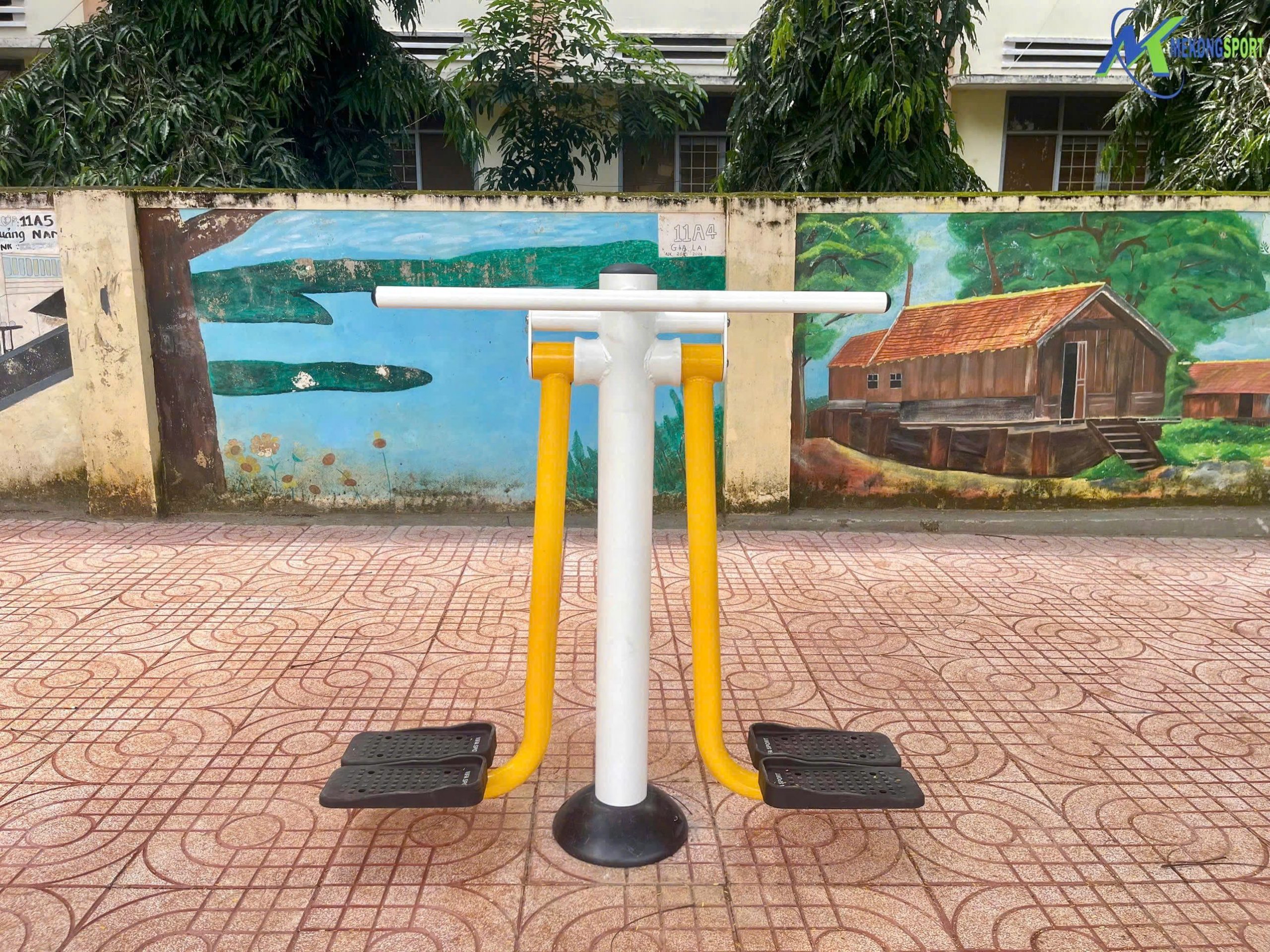 BUON ME THUOT DAK LAK – DUNG CU DUOC LAP DAT TAI TRUONG TRAN PHU.4 scaled