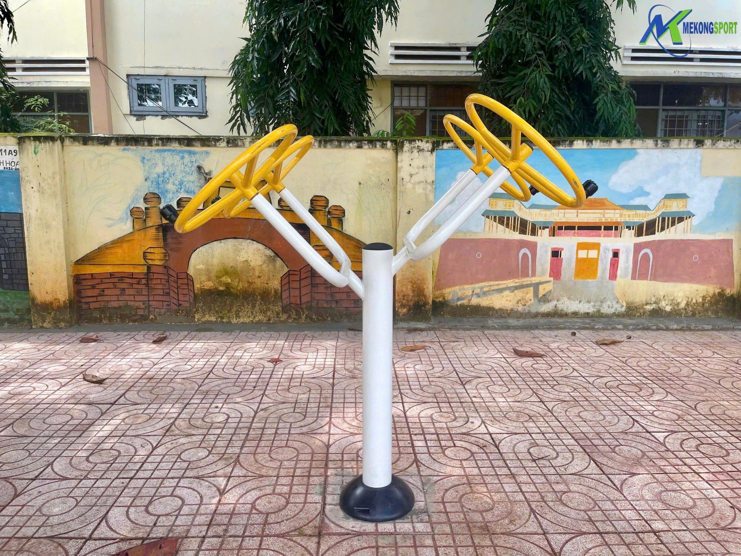 BUON ME THUOT DAK LAK – DUNG CU DUOC LAP DAT TAI TRUONG TRAN PHU.7 scaled