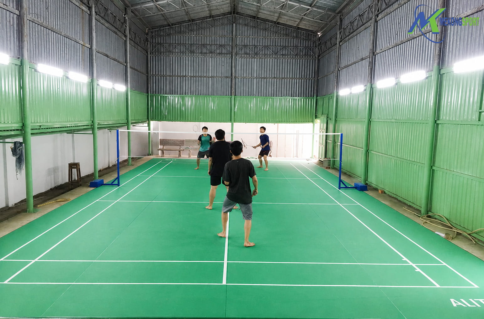 San cau long trong nha.mekongsport.3