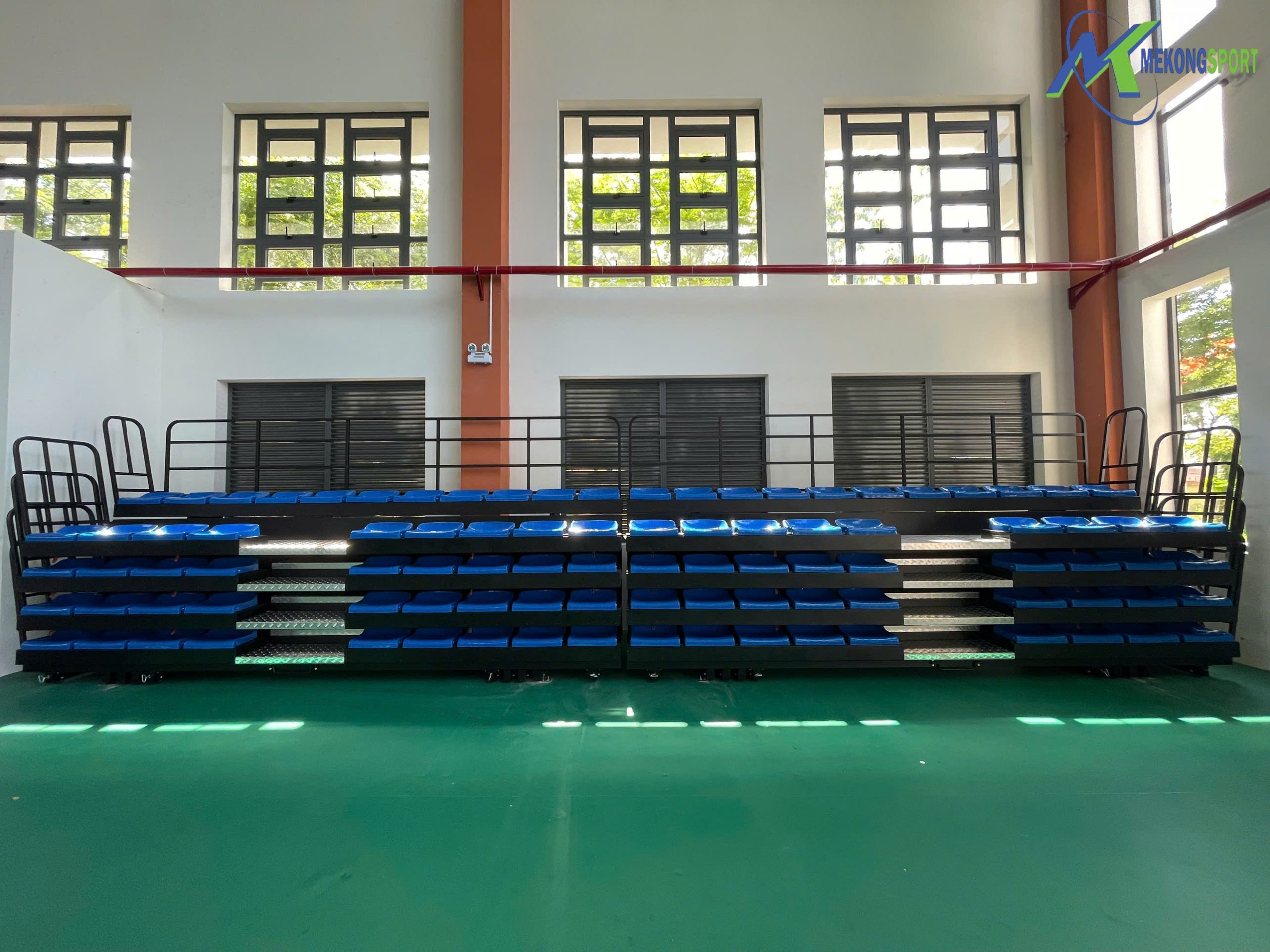 BINH CHANH – TP.HO CHI MINH KHAN DAI XEP 430 CHO NGOI LAP DAT TRONG NHA THI DAU.mekongsport.30 scaled