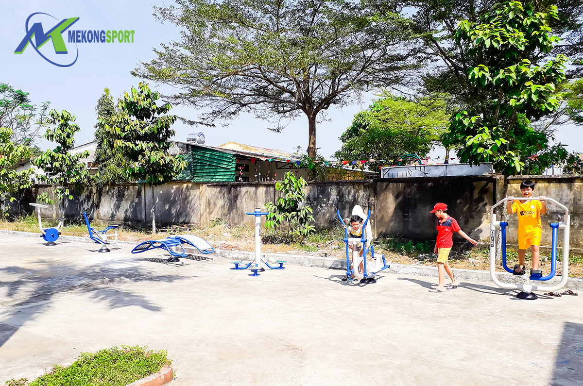 0p1P dung cu cong vien%207