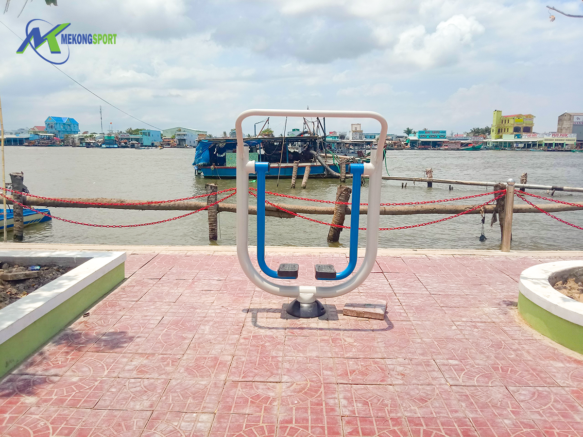 1HZh thiet bi the thao ngoai troi%203