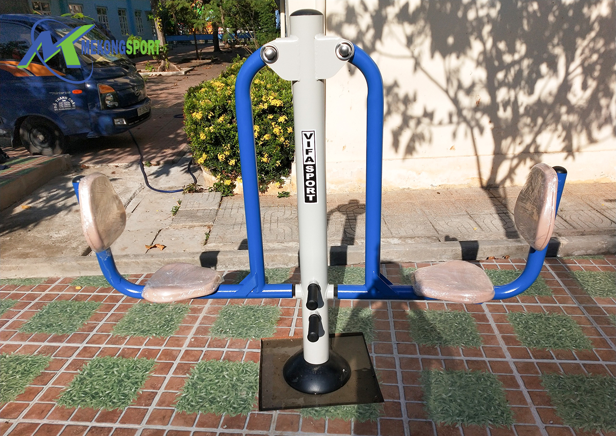 1Ne8 may tap the duc ngoai troi truong hoc%206