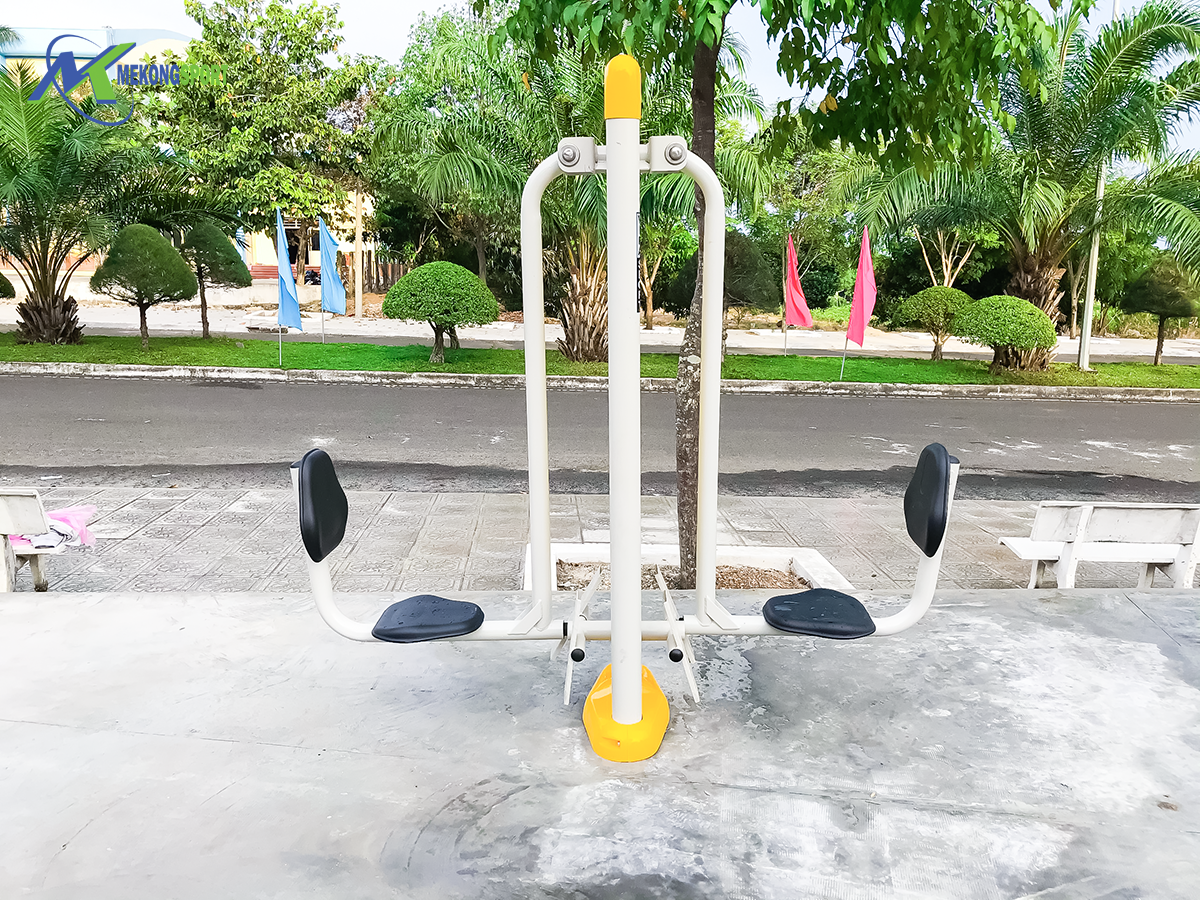 Bình Phước: Trung Tâm Thể Dục Thể Thao Tỉnh Bình Phước Trang Bị Cụm Máy Tập Thể Dục Ngoài Trời Cao Cấp 8 1dUa thiet%20bi%20the%20thao%20cong%20vien%207