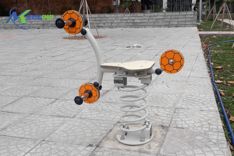 2567 cum tro choi tre em%204