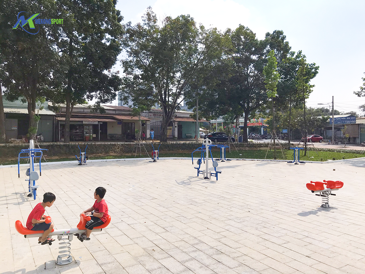 5oPd thiet bi cong vien%2015