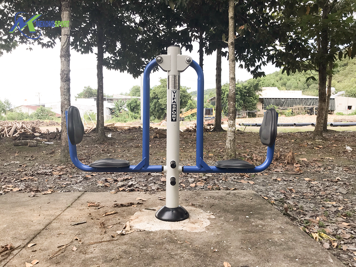 5uCz may tap cong vien