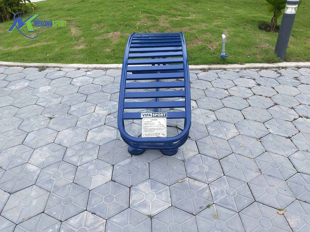 8amJ thiet bi cong vien%201