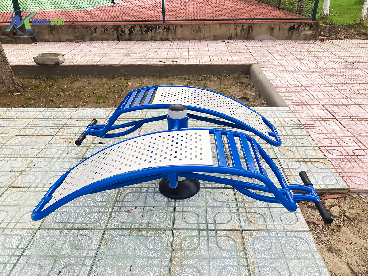 A2Y2 thiet bi the thao ngoai troi%2013