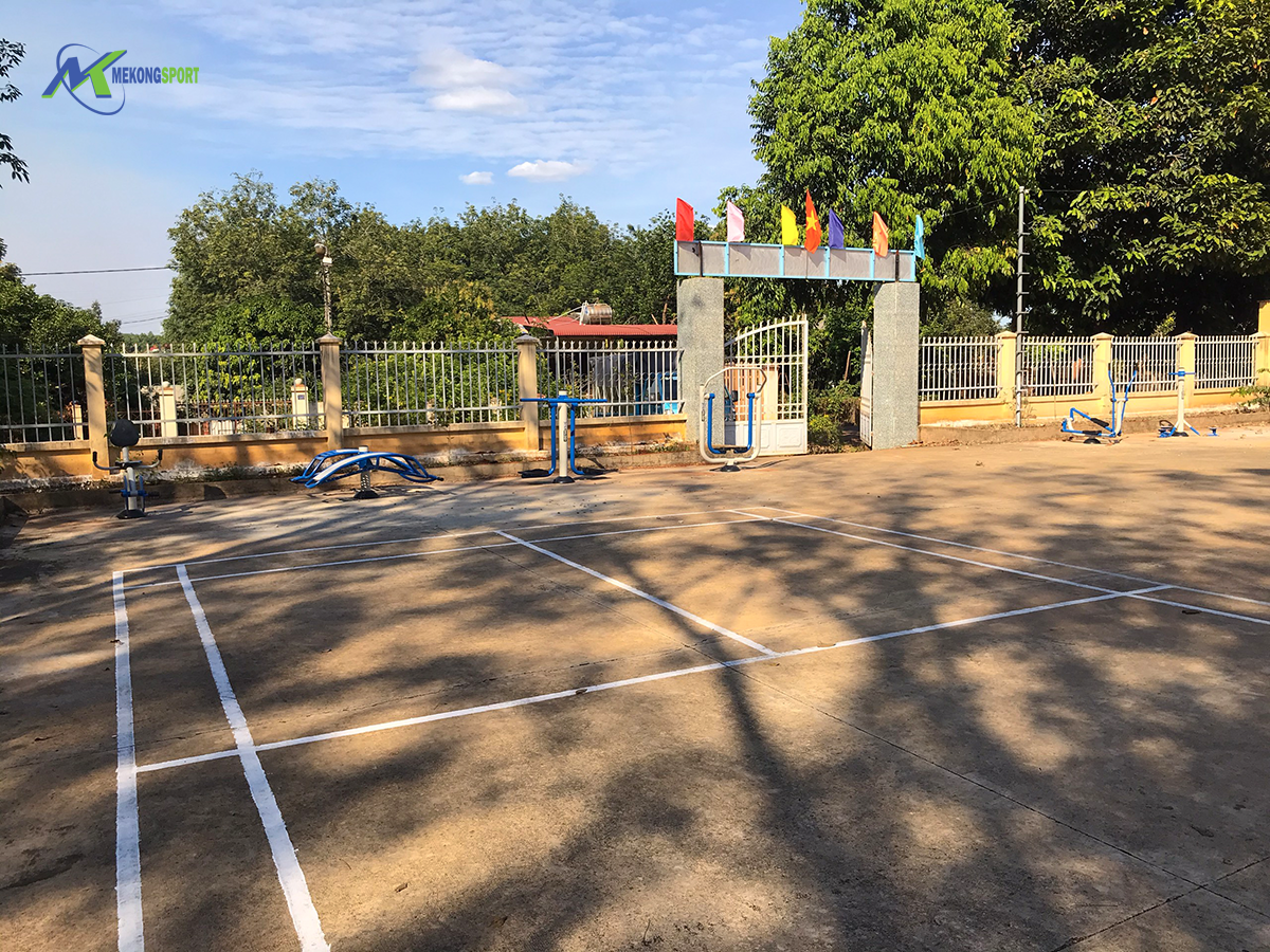 Bình Phước: Máy Tập Công Viên Đến Với Huyện Biên Giới Tiếp Giáp Campuchia – Huyện Lộc Ninh Tỉnh Bình Phước 5 AZn9 thiet bi the duc cong vien%2028